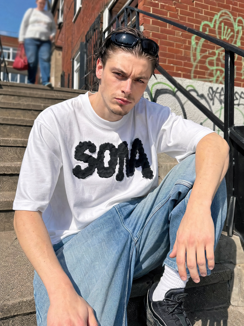 WHITE DIAMOND TEE