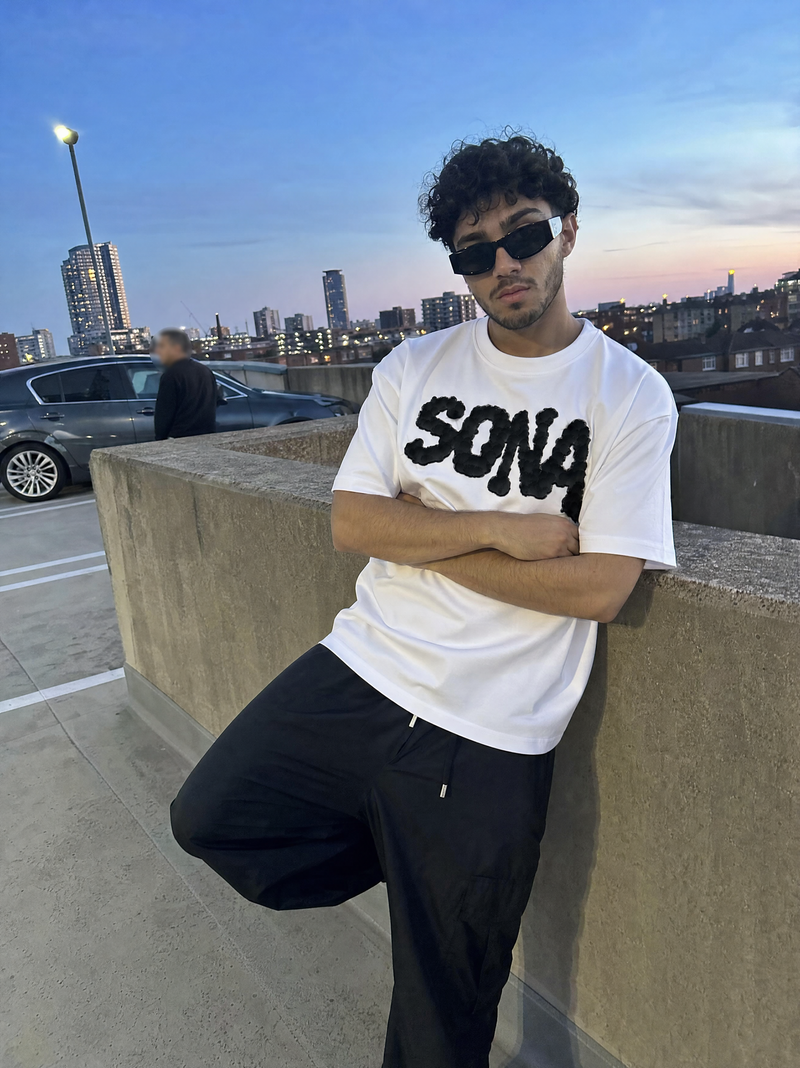 WHITE DIAMOND TEE