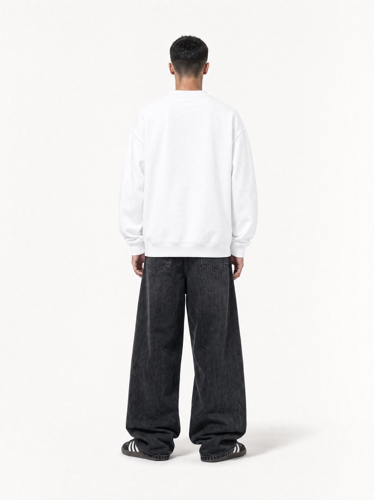 WHITE DIAMOND SWEATSHIRT